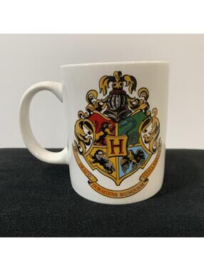 Harry Potter Coffee Mug Hogwarts School Crest Ceramic 10 oz Wizard World Cup